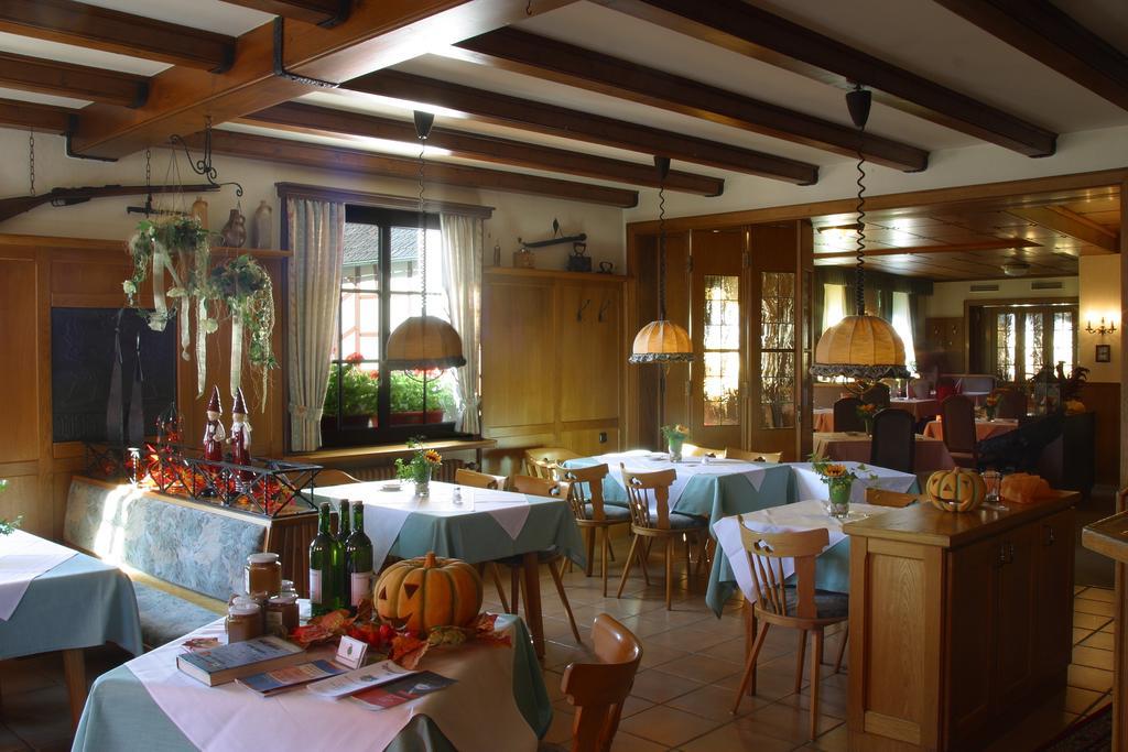 Landgasthaus Pfahl Wershofen Buitenkant foto