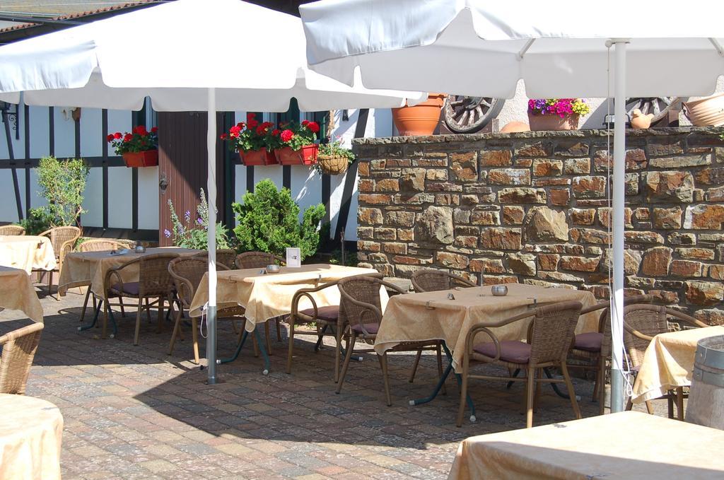 Landgasthaus Pfahl Wershofen Buitenkant foto