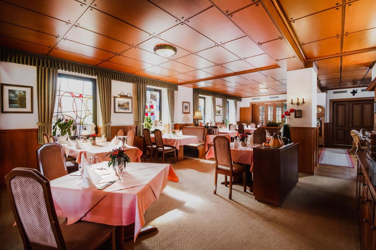 Landgasthaus Pfahl Wershofen Buitenkant foto