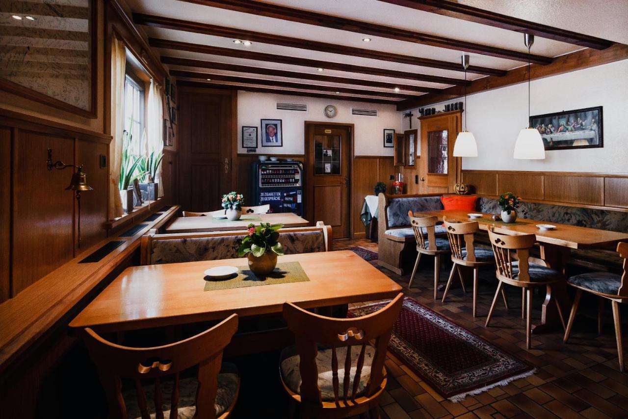 Landgasthaus Pfahl Wershofen Buitenkant foto