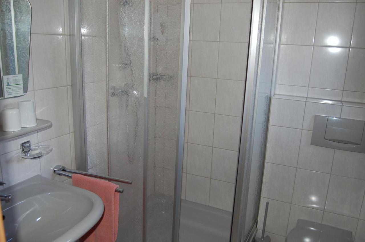 Landgasthaus Pfahl Wershofen Buitenkant foto